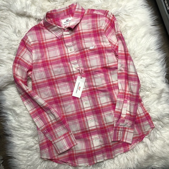 Vineyard Vines Tops - NWT vineyard vines plaid button up long sleeve top